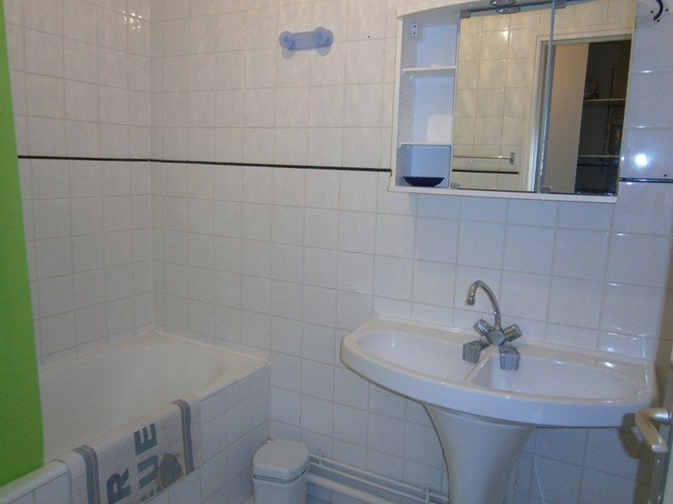 /picture/helios/116215201/EMERAUDE B3/9_2025-12-16CET00h00-12.jpg